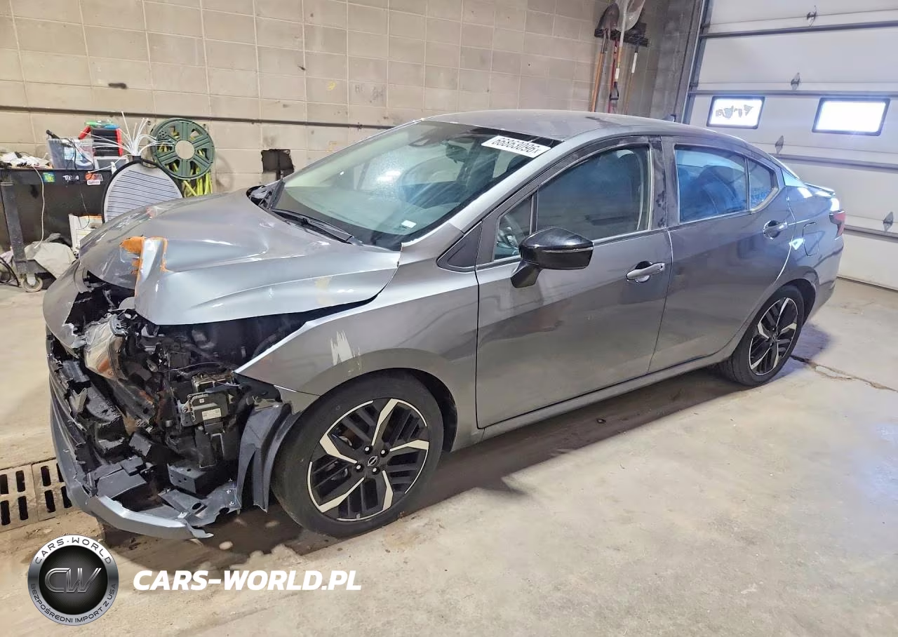 2024 Nissan Versa Sr – zdjęcie 1 z 12
