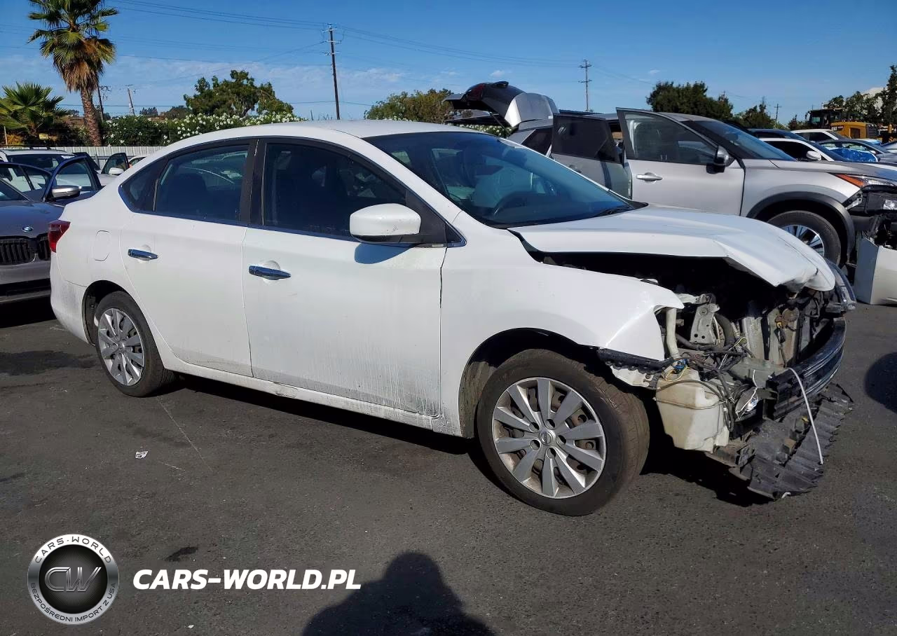 2018 Nissan Sentra S VIN:3N1AB7AP9JY260071 - 4