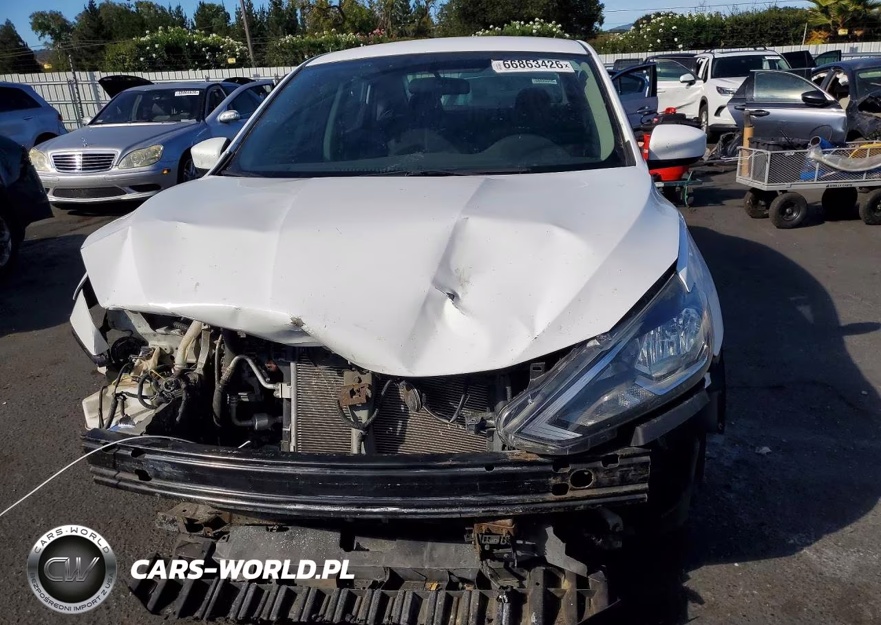 2018 Nissan Sentra S VIN:3N1AB7AP9JY260071 - 5