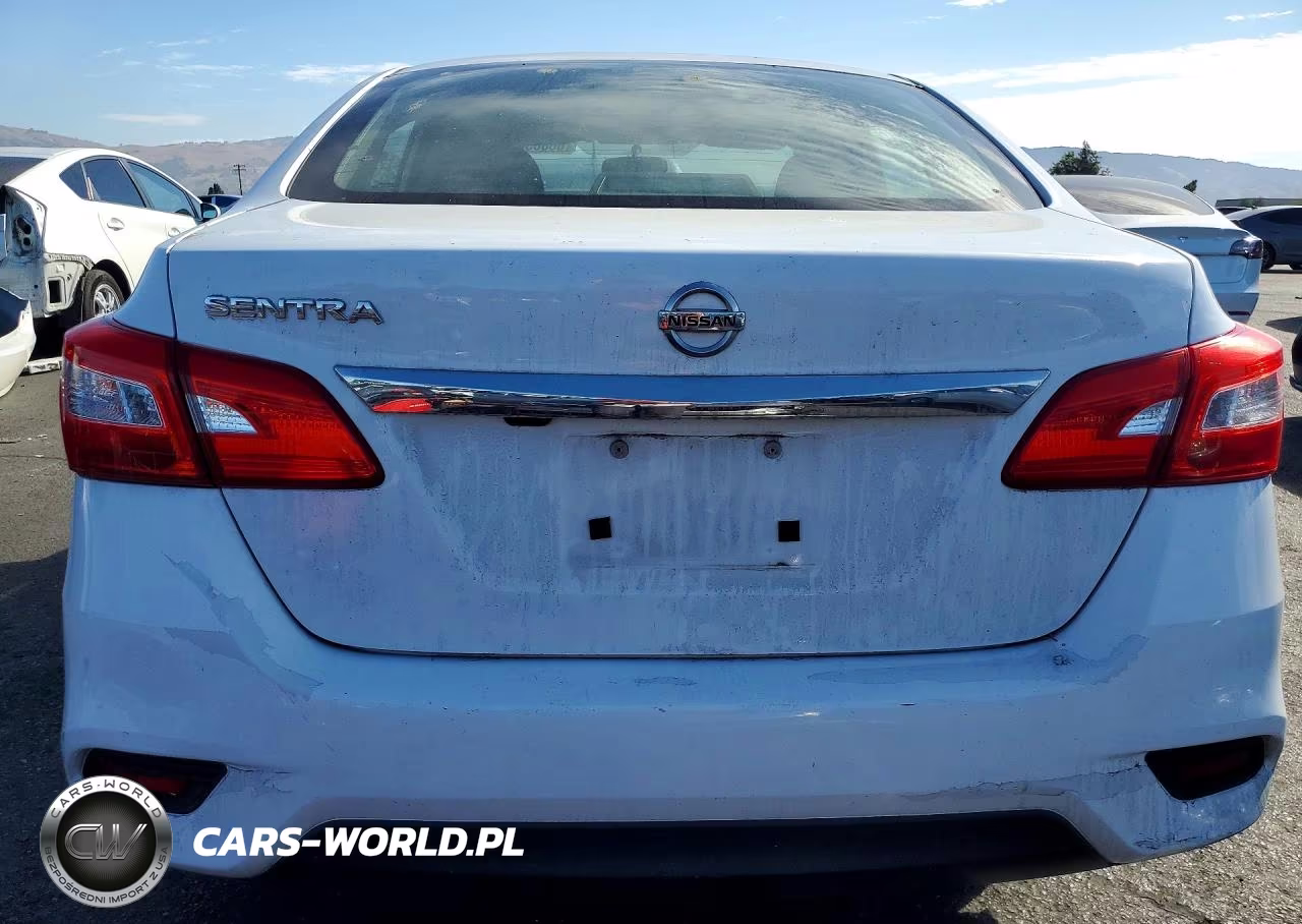 2018 Nissan Sentra S VIN:3N1AB7AP9JY260071 - 6