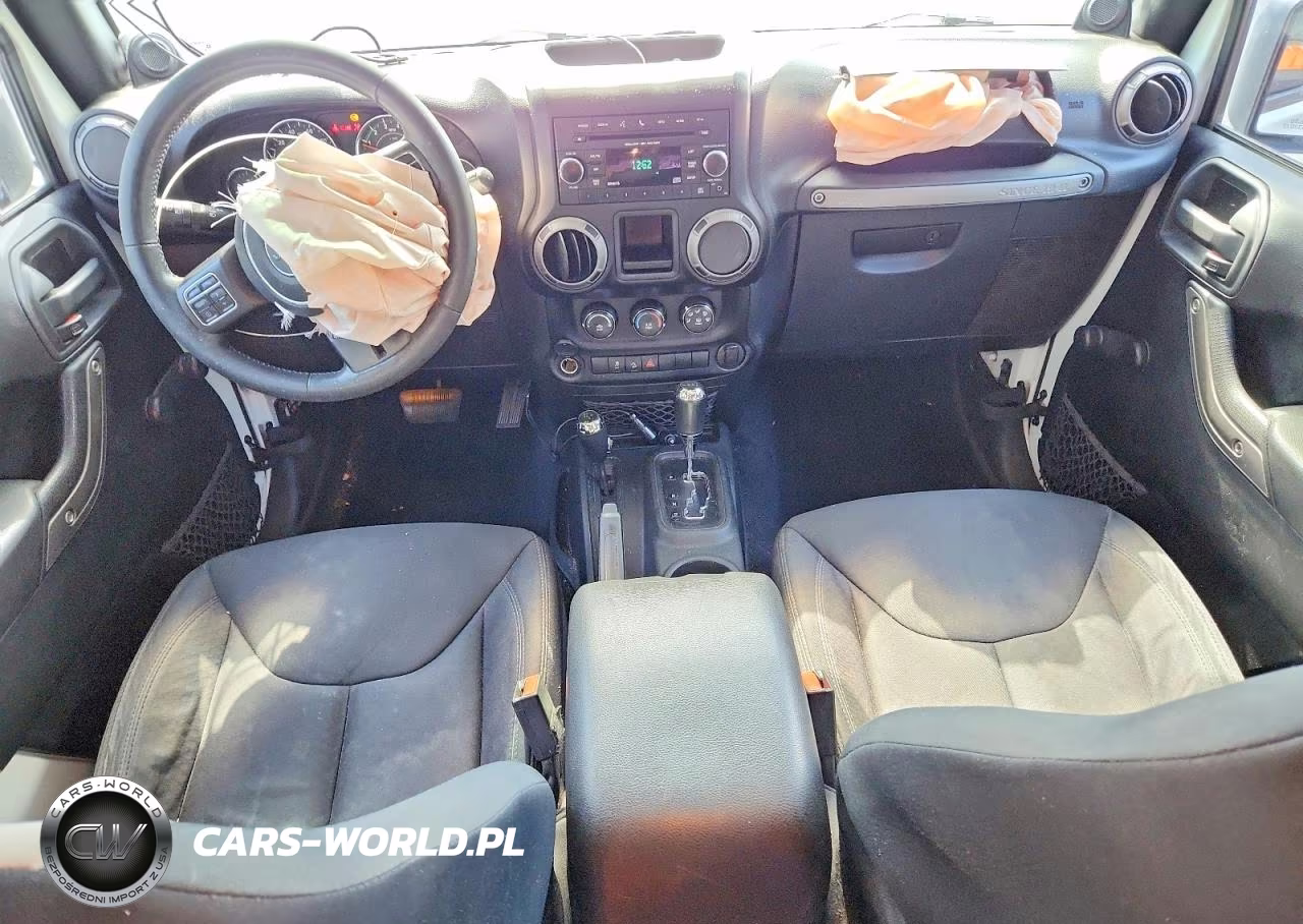 2013 Jeep Wrangler Unlimited Sport VIN:1C4BJWDG0DL632551 - 8