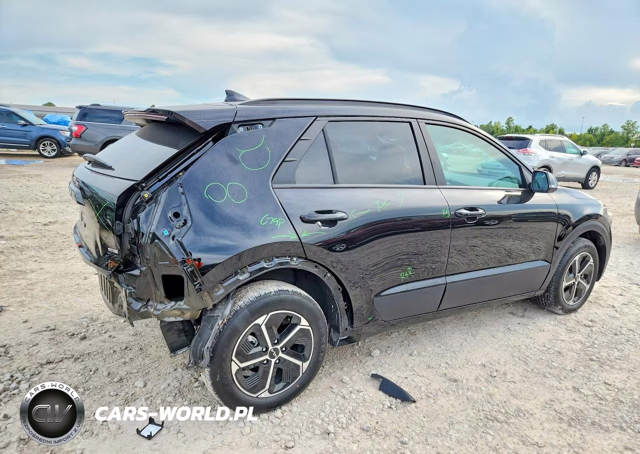 2025 Kia Niro Ex VIN:KNDCR3LE1S5236450 - 3