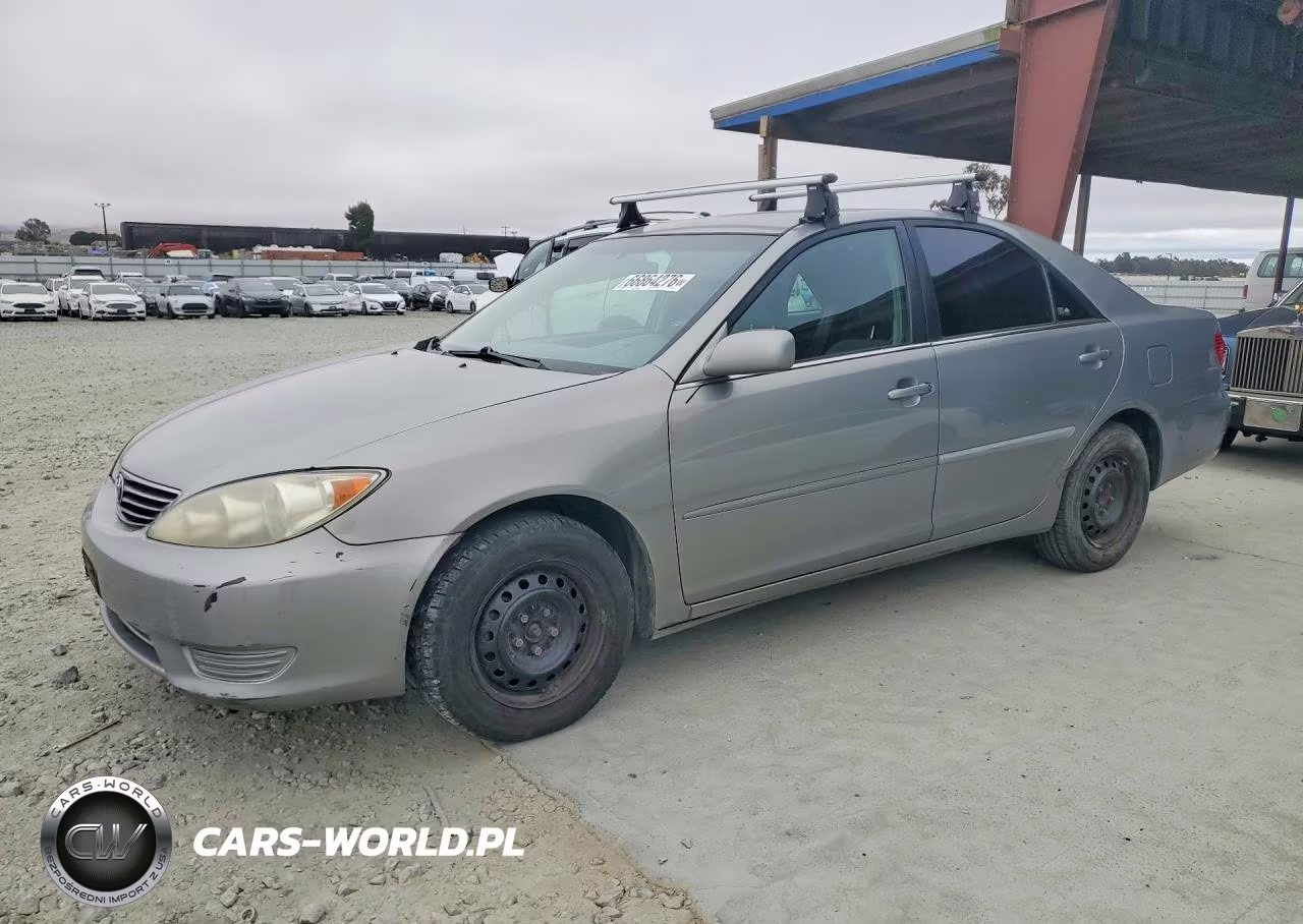 2005 Toyota Camry Le