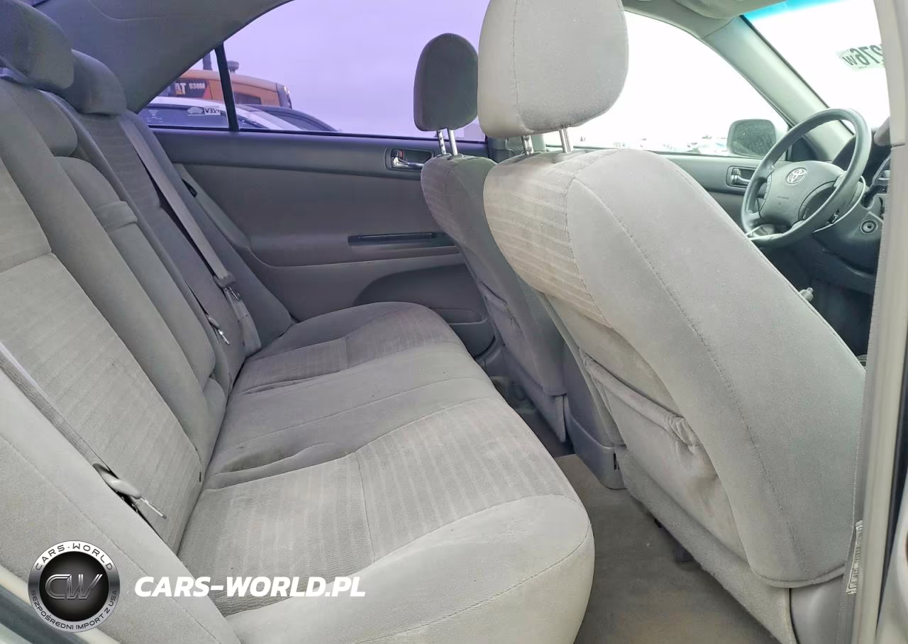 2005 Toyota Camry Le VIN:4T1BE32K15U634150 - 10