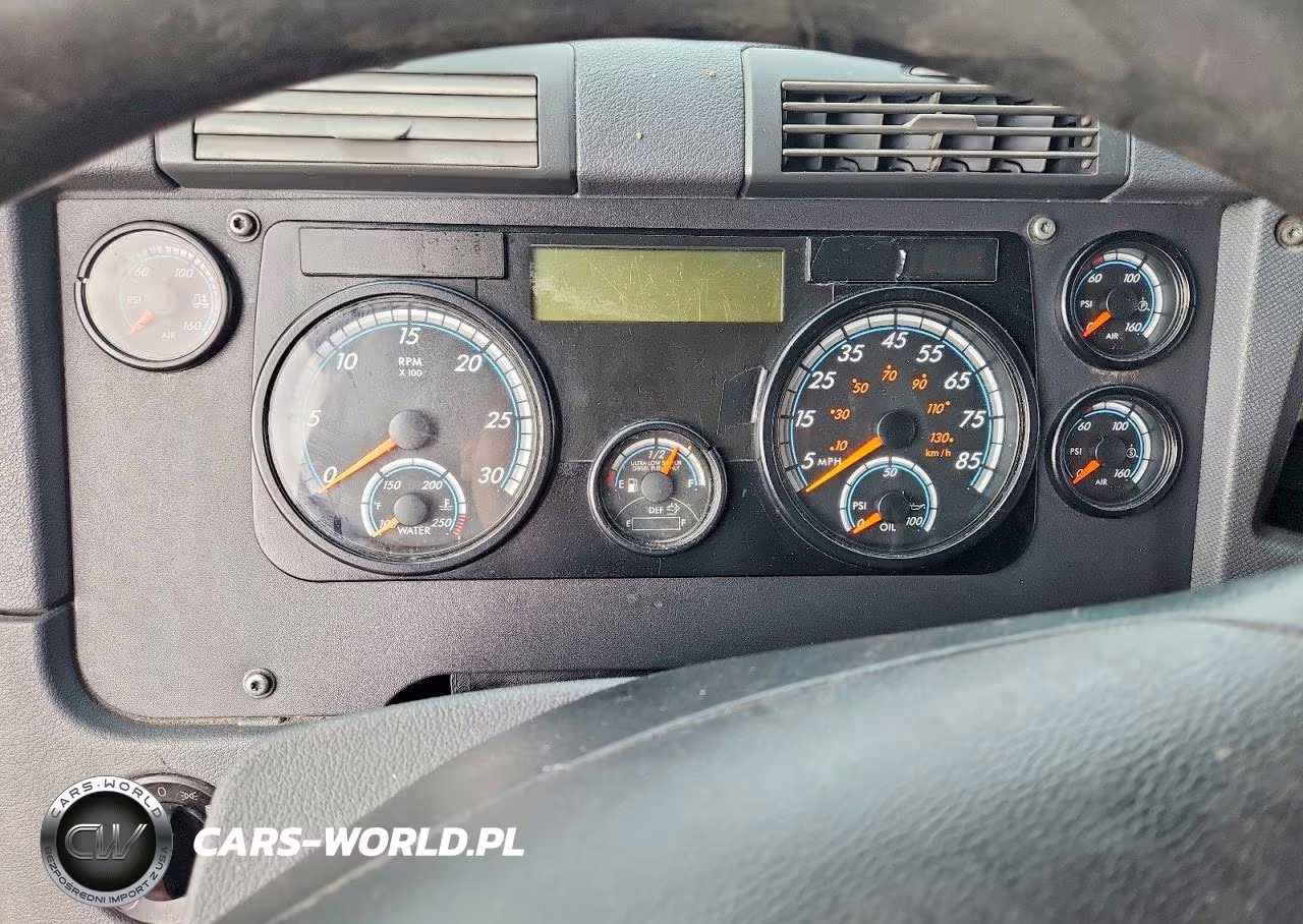 2019 Freightliner Cascadia 125 VIN:3AKJGLDRXKSKF4772 - 8