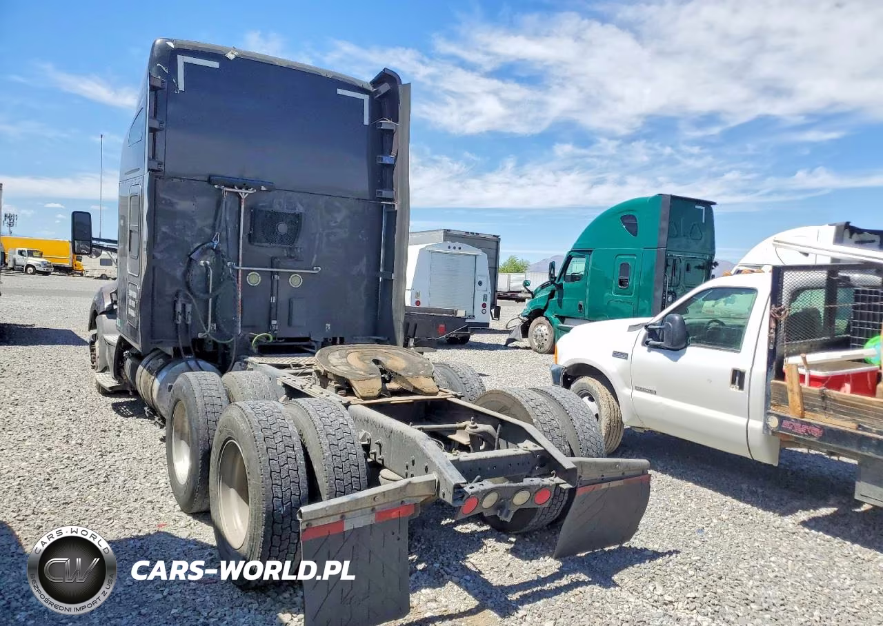 2015 Kenworth T680 Semi Truck VIN:1XKYDP9X9FJ436689 - 3