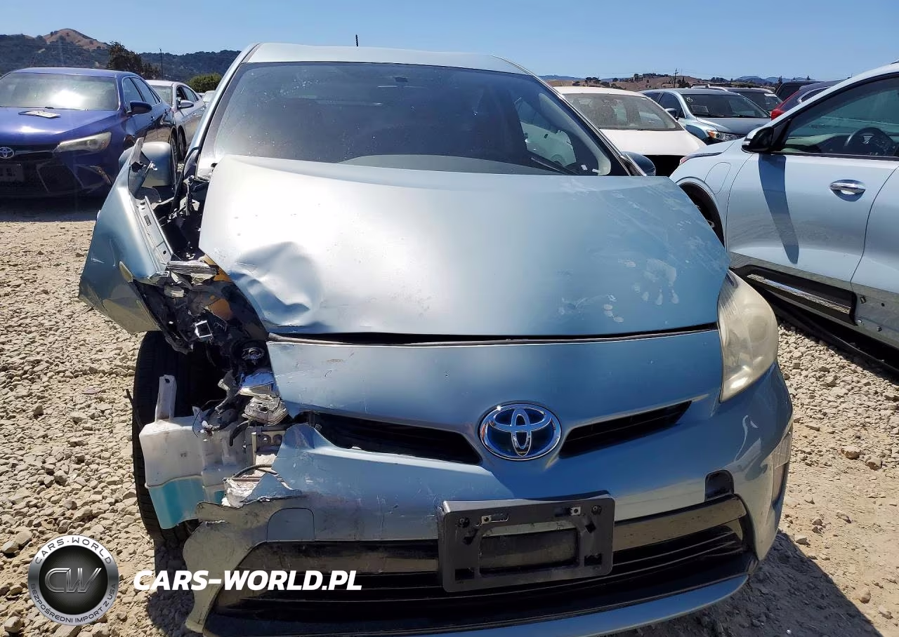 2012 Toyota Prius Two VIN:JTDKN3DUXC1535621 - 5