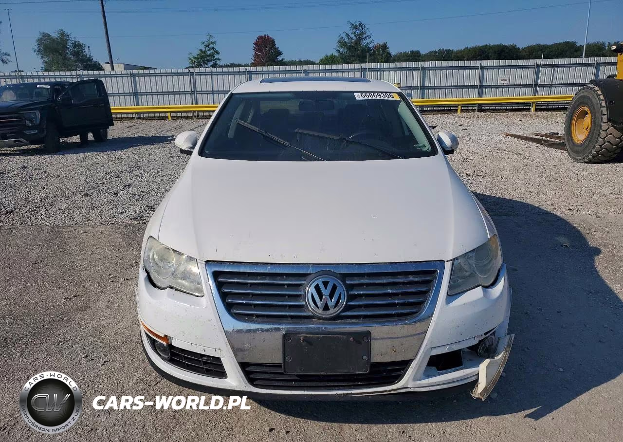 2008 Volkswagen Passat Komfort VIN:WVWAK73C18E211672 - 5
