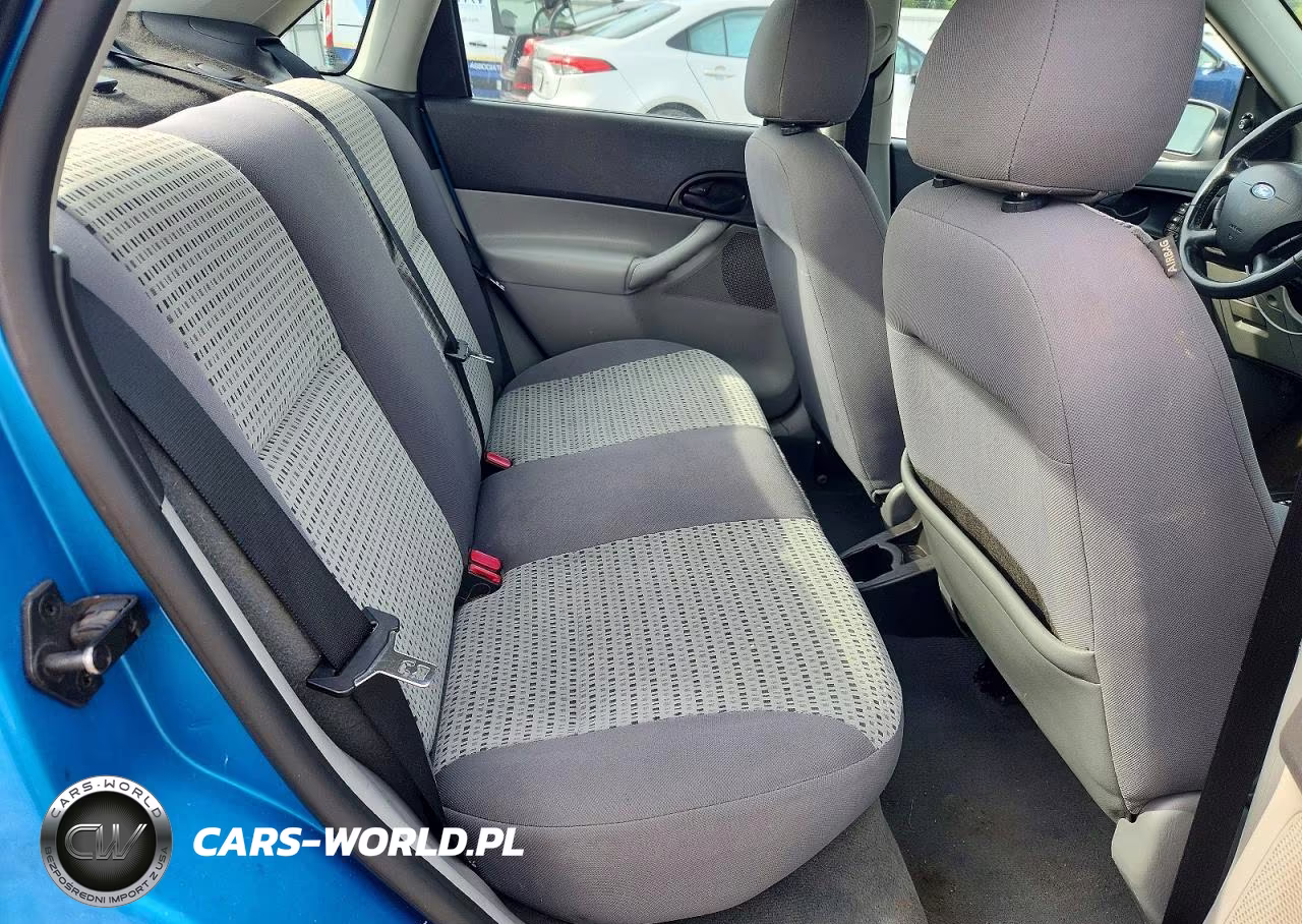 2007 Ford Focus Zx4 VIN:1FAHP34N27W252559 - 10
