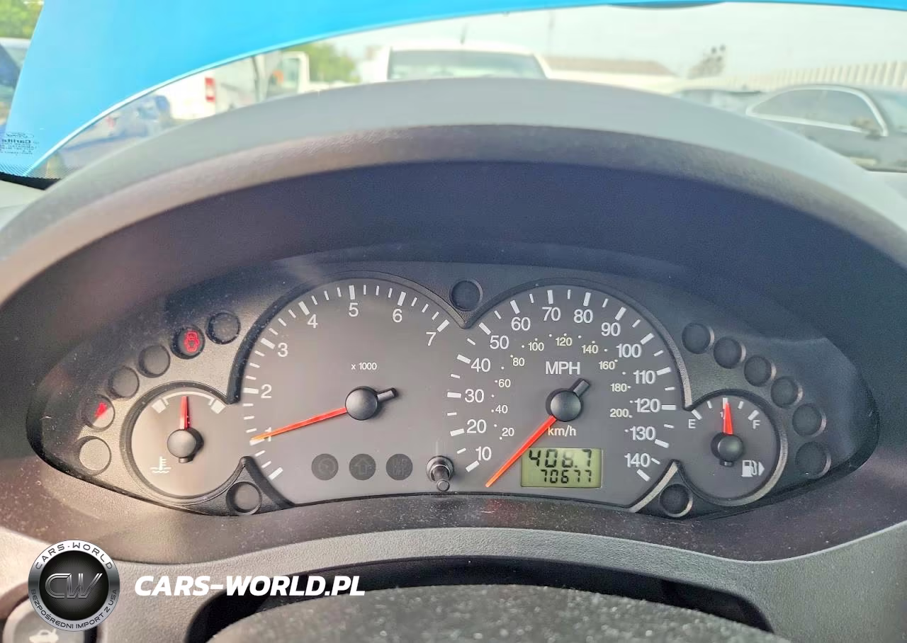 2007 Ford Focus Zx4 VIN:1FAHP34N27W252559 - 9