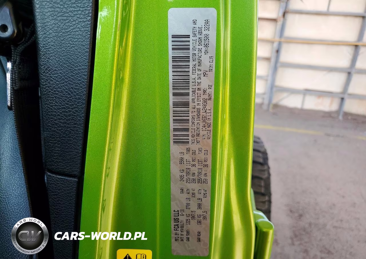 2018 Jeep Wrangler Unlimited Sahara VIN:1C4HJXEG1JW240302 - 13