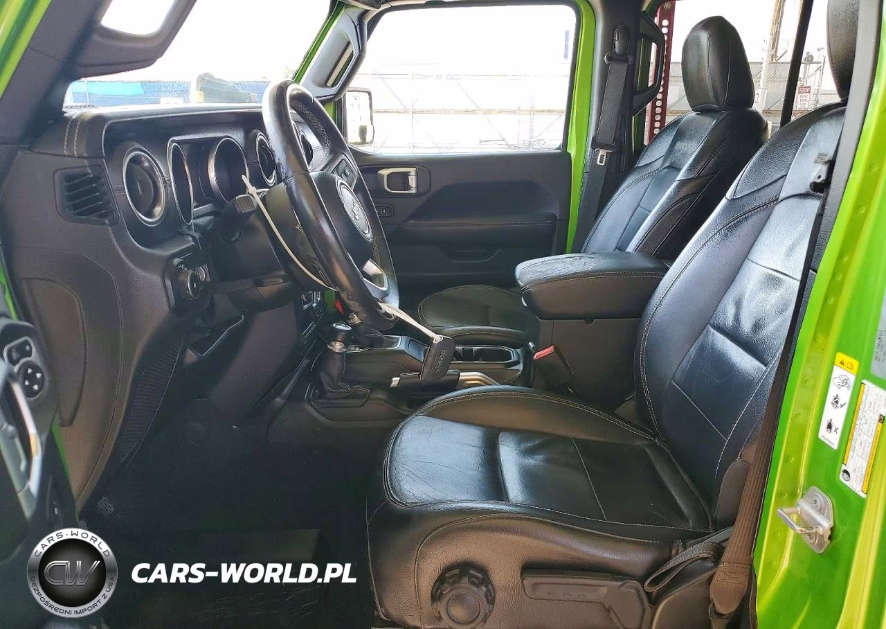 2018 Jeep Wrangler Unlimited Sahara VIN:1C4HJXEG1JW240302 - 7