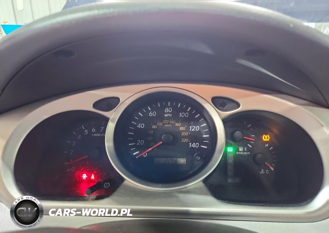 2004 Toyota Highlander Base VIN:JTEEP21A040029892 - 9