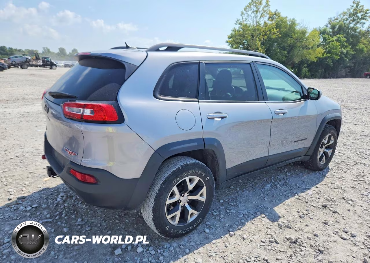 2014 Jeep Cherokee Trailhawk VIN:1C4PJMBS8EW165221 - 3