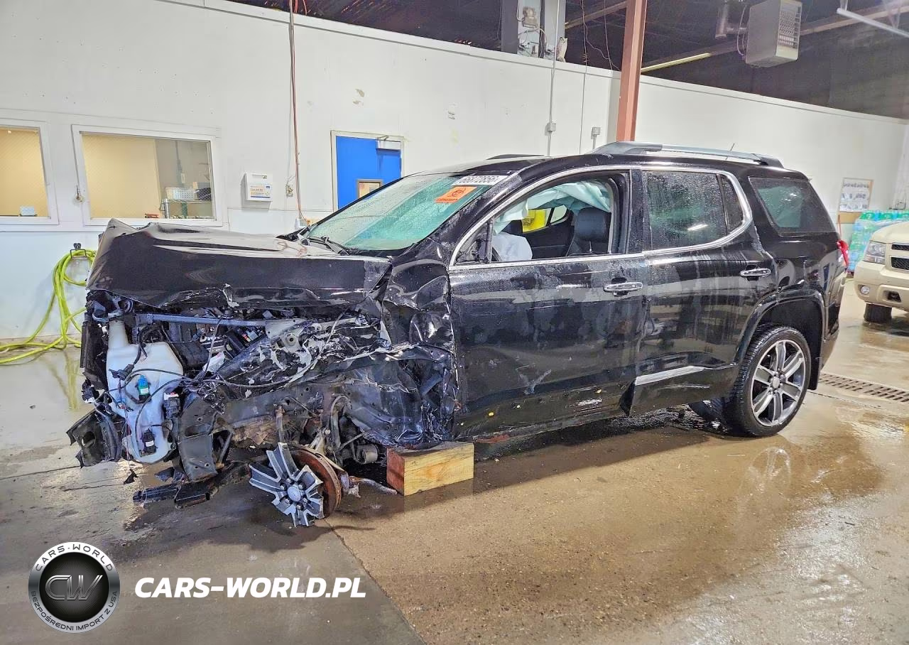 2018 GMC Acadia Denali – zdjęcie 1 z 13