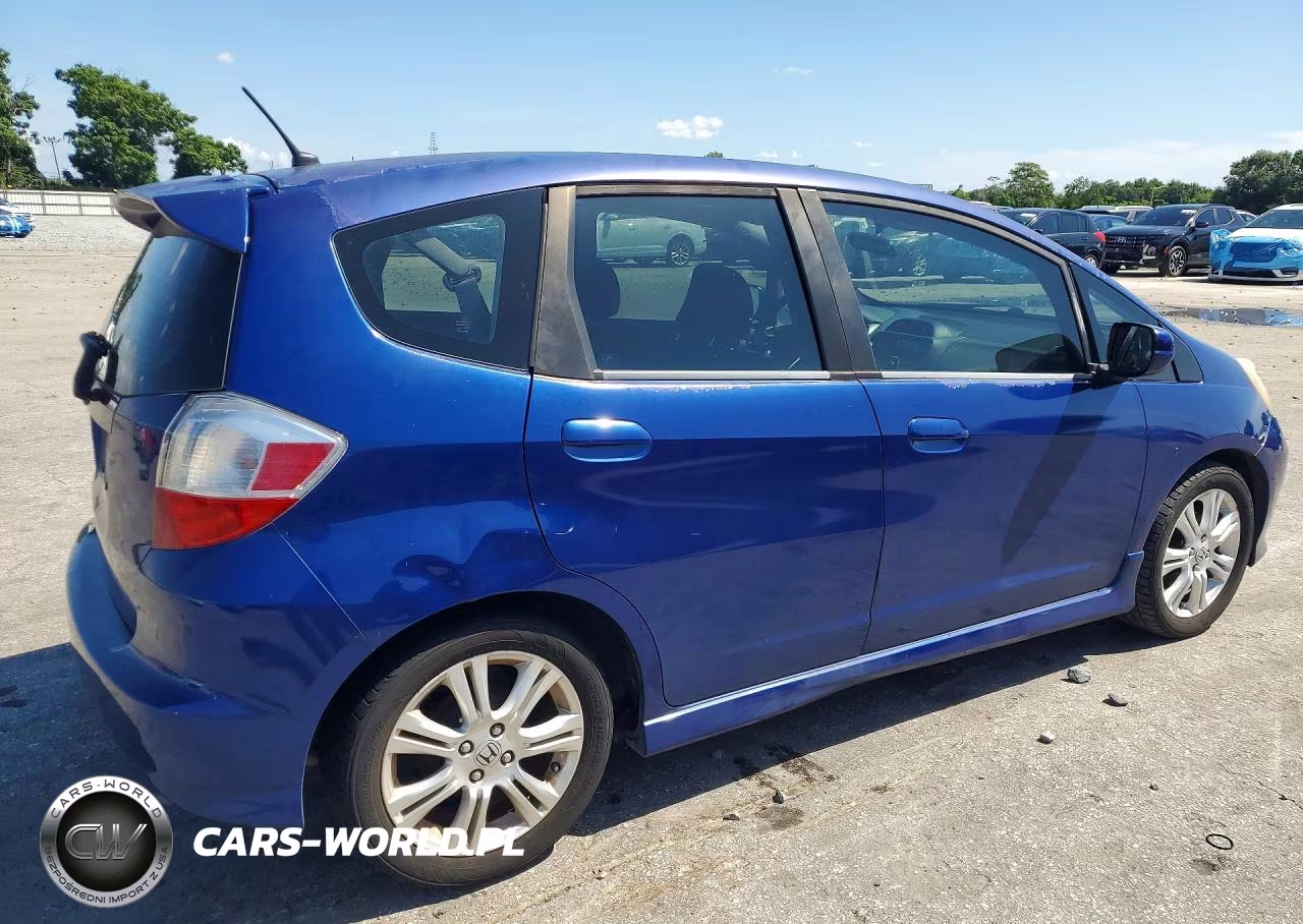 2009 Honda Fit Sport VIN:JHMGE88489S005212 - 3