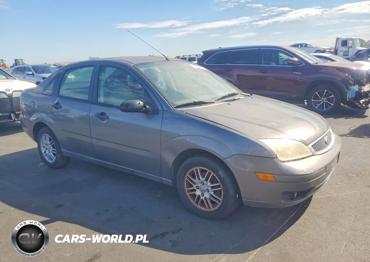 2004 Ford Focus VIN:1FAFP34N46W245022 - 4