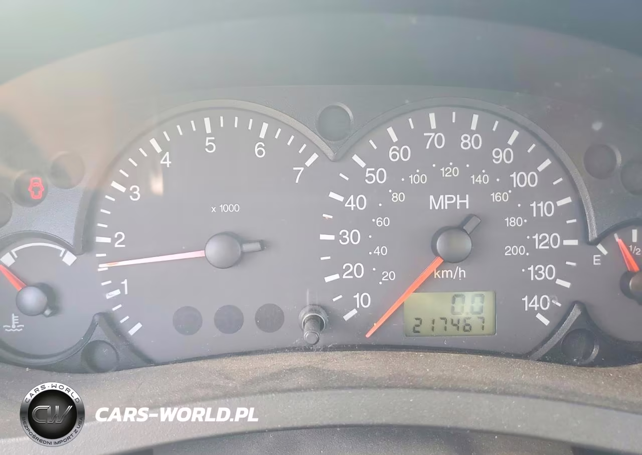 2004 Ford Focus VIN:1FAFP34N46W245022 - 9