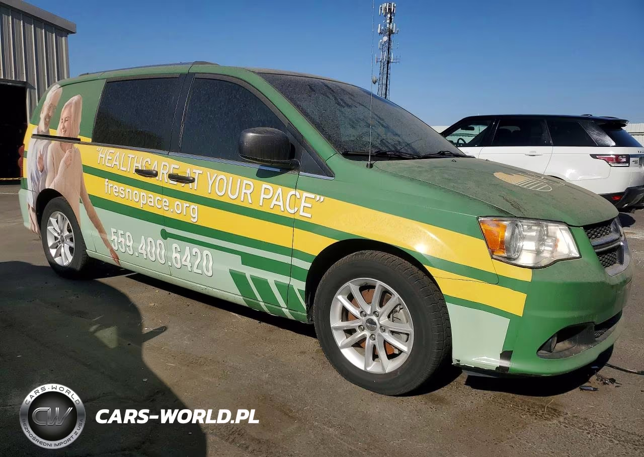 2018 Dodge Grand Caravan Sxt VIN:2C4RDGCG0JR361040 - 4