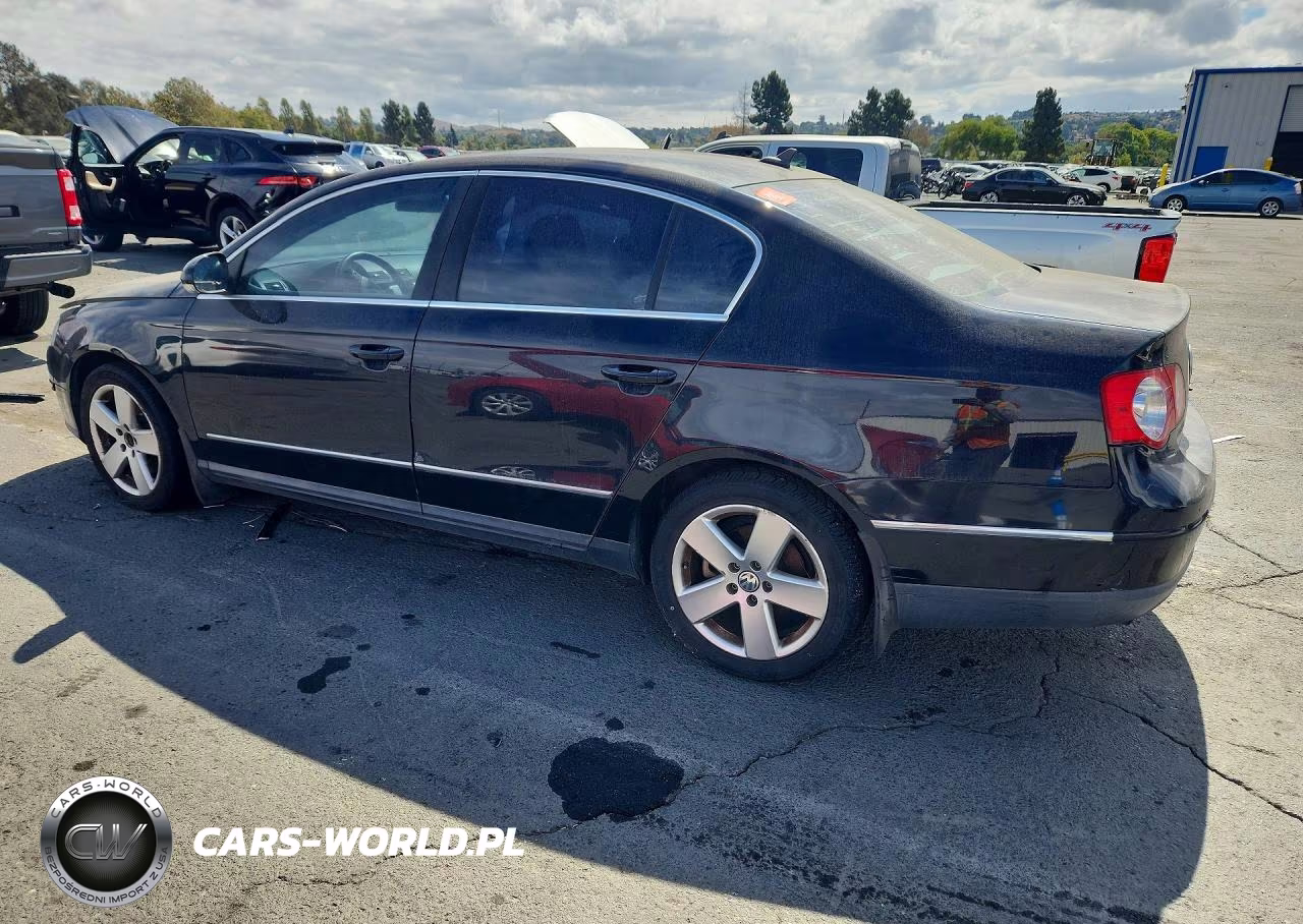 2008 Volkswagen Passat Komfort VIN:WVWAK73CX8E185055 - 2