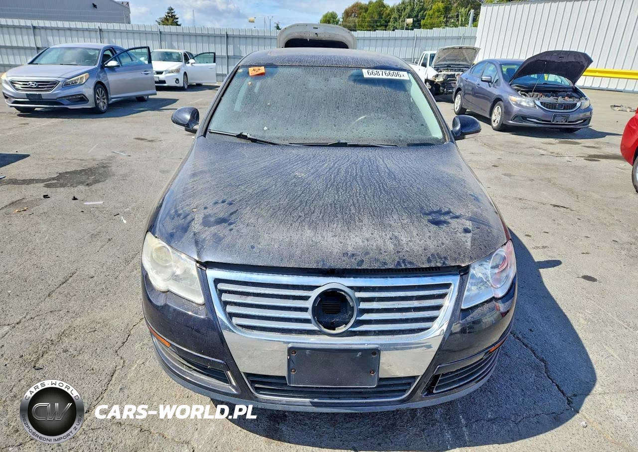 2008 Volkswagen Passat Komfort VIN:WVWAK73CX8E185055 - 5