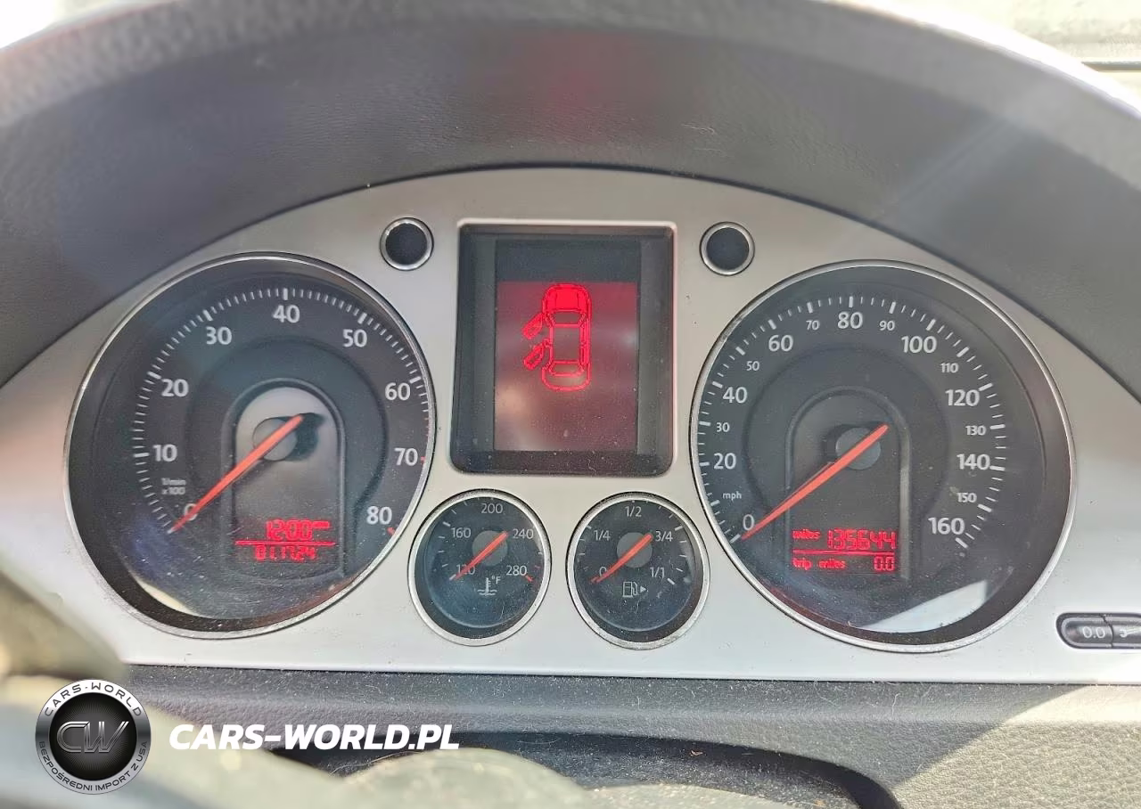 2008 Volkswagen Passat Komfort VIN:WVWAK73CX8E185055 - 9