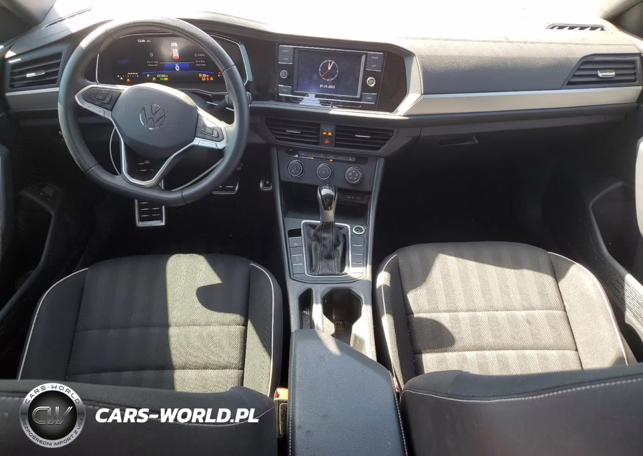 2024 Volkswagen Jetta Sport VIN:3VWBM7BUXRM084549 - 8