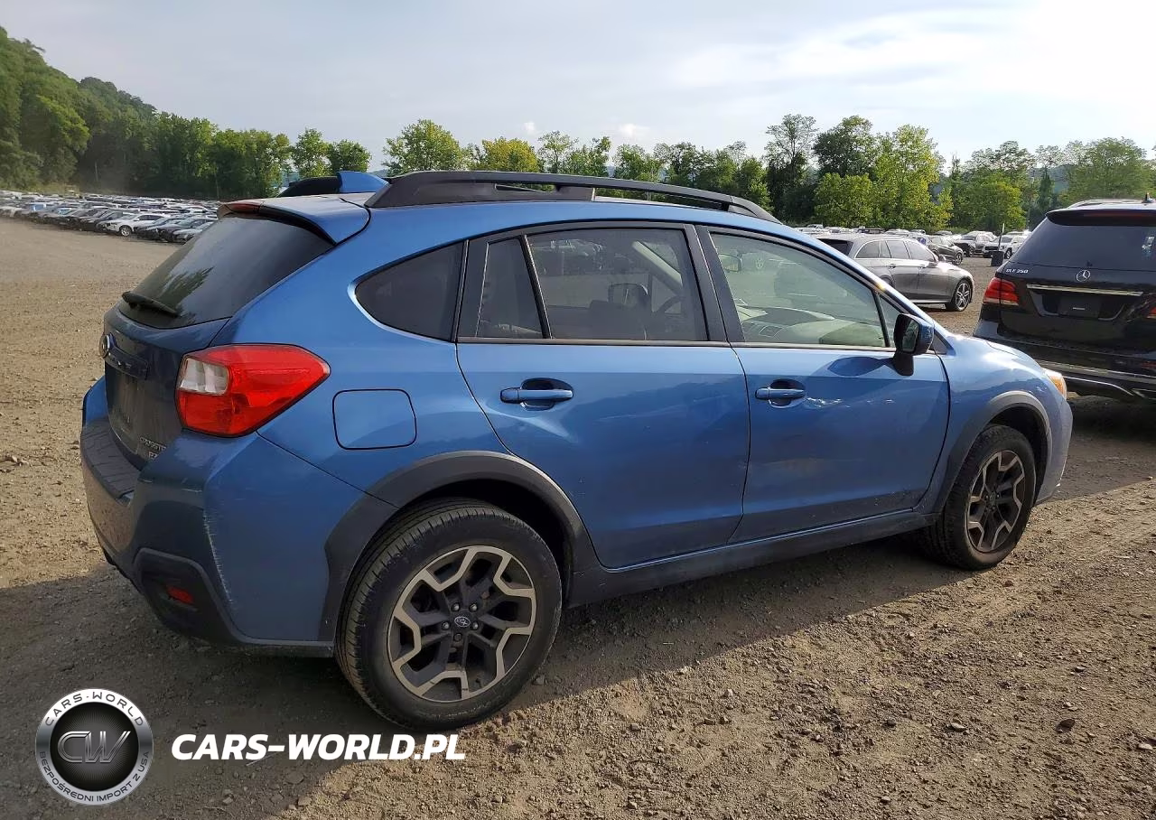 2017 Subaru Crosstrek Premium VIN:JF2GPADC5H8208376 - 3