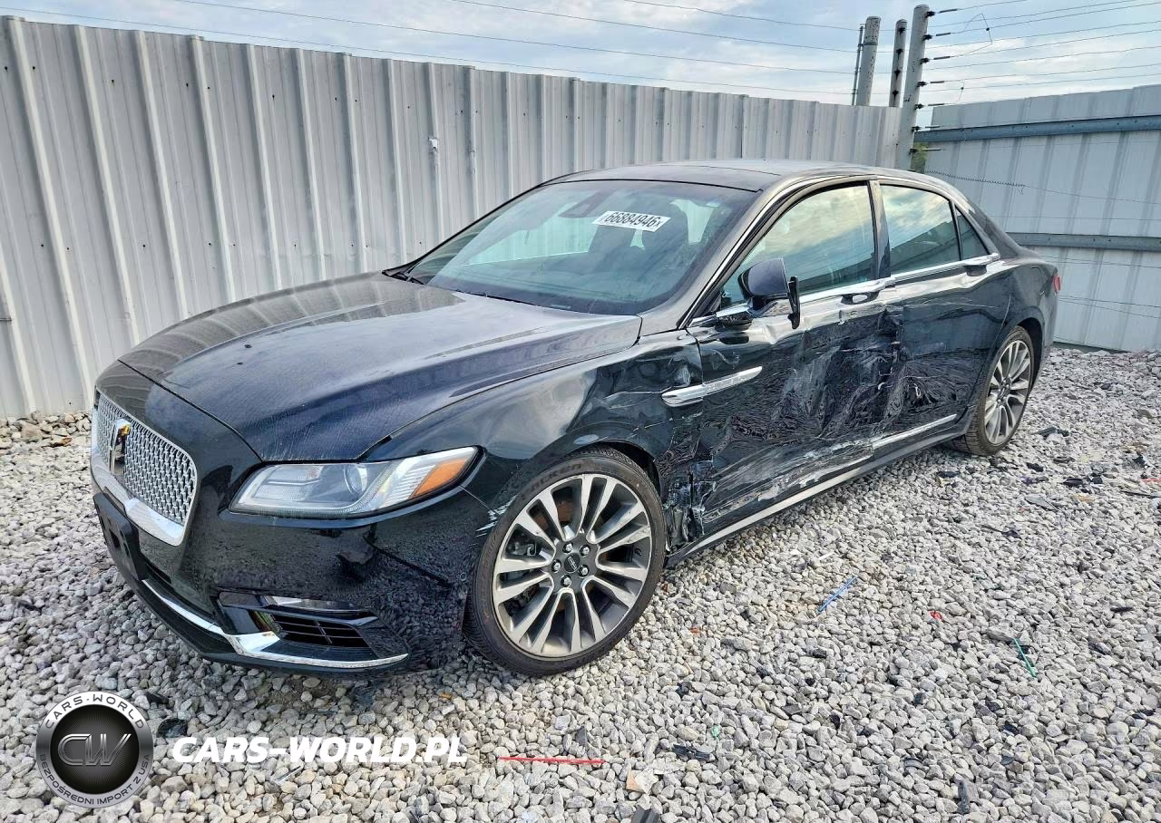2017 Lincoln Continental Reserve – zdjęcie 1 z 13