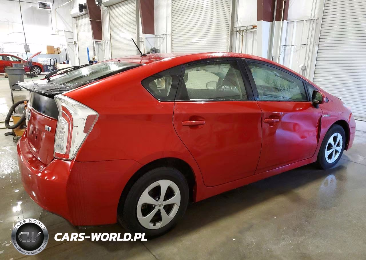 2016 Toyota Prius Two VIN:JTDKN3DU6F1970852 - 3