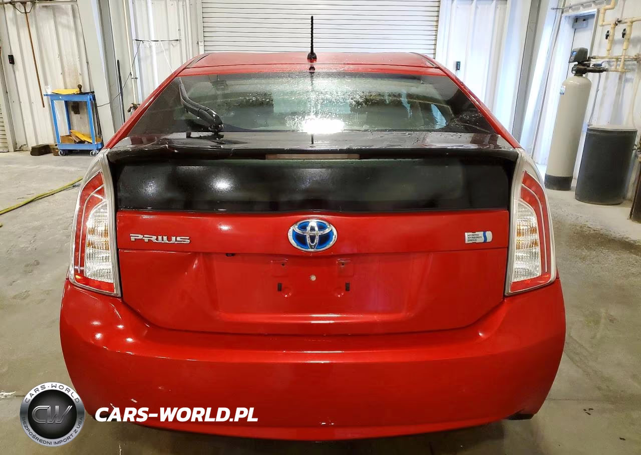 2016 Toyota Prius Two VIN:JTDKN3DU6F1970852 - 6