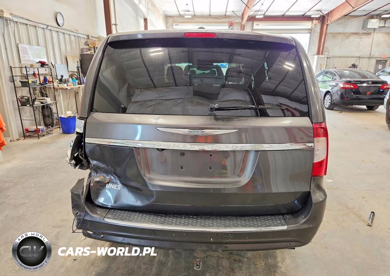 2016 Chrysler Town & Country Touring VIN:2C4RC1BG8GR253517 - 6