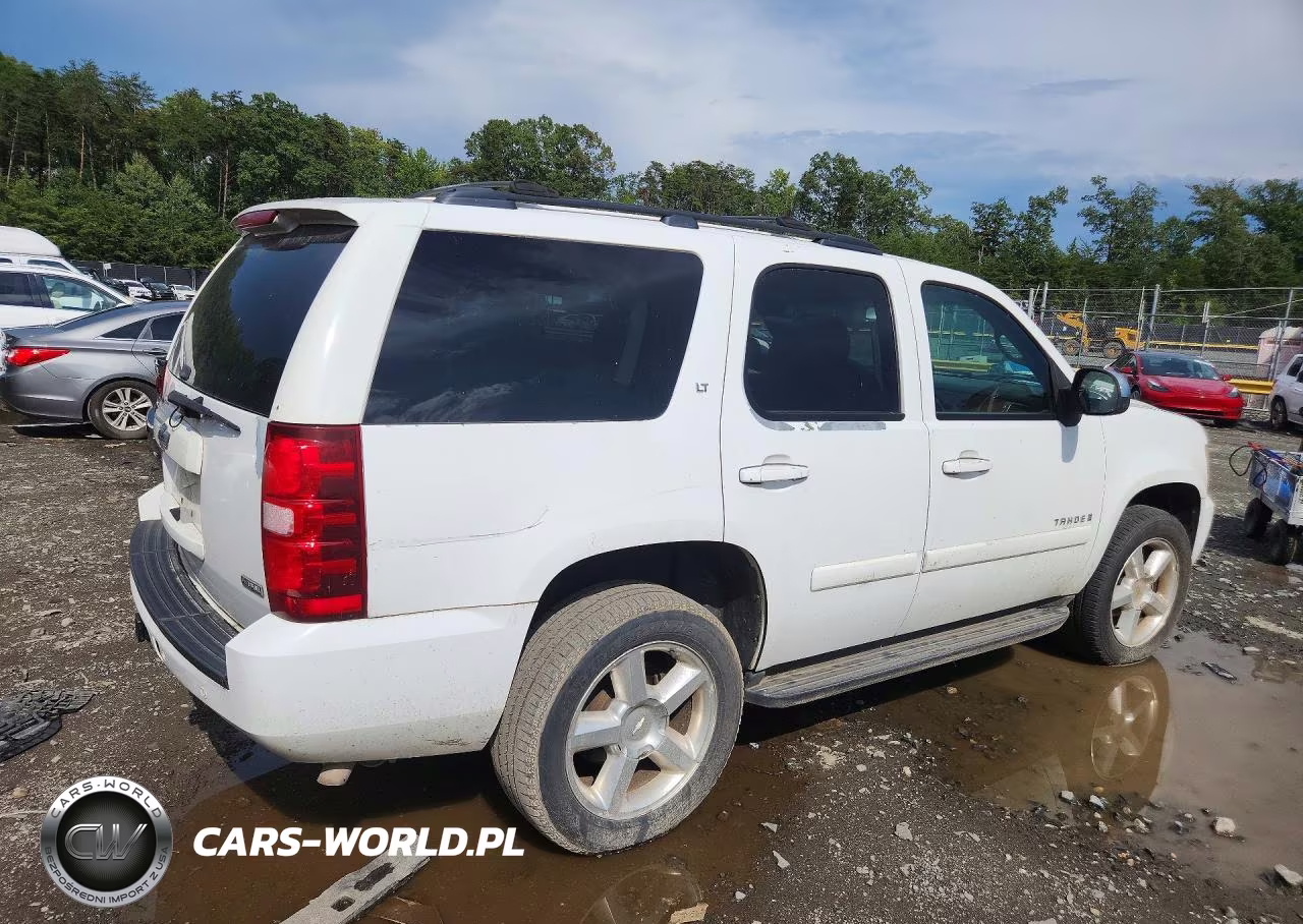 2007 Chevrolet Tahoe K1500 VIN:1GNFK13017J347239 - 3