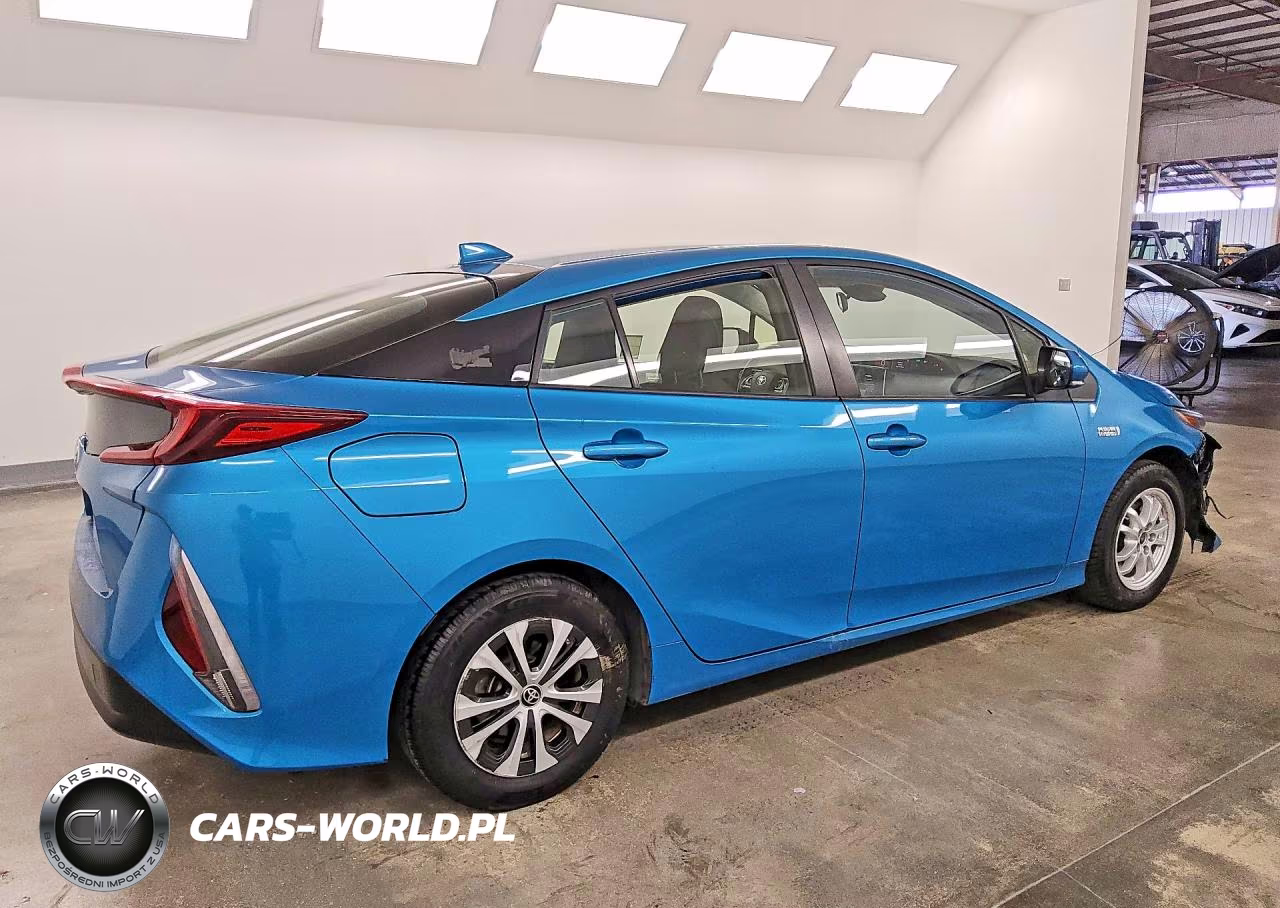 2021 Toyota Prius Prime Le VIN:JTDKAMFP2M3171337 - 3