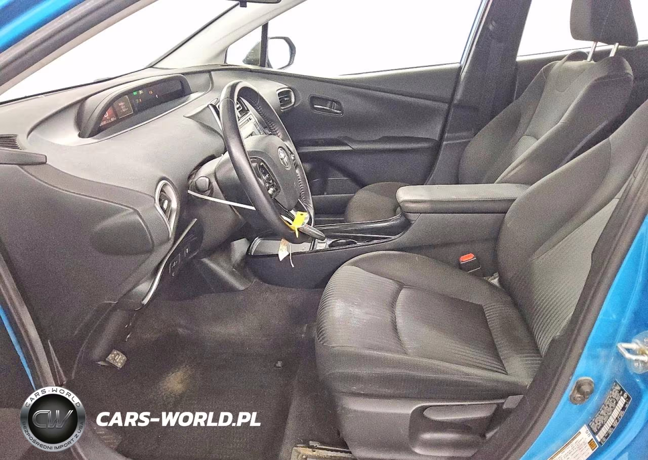 2021 Toyota Prius Prime Le VIN:JTDKAMFP2M3171337 - 7