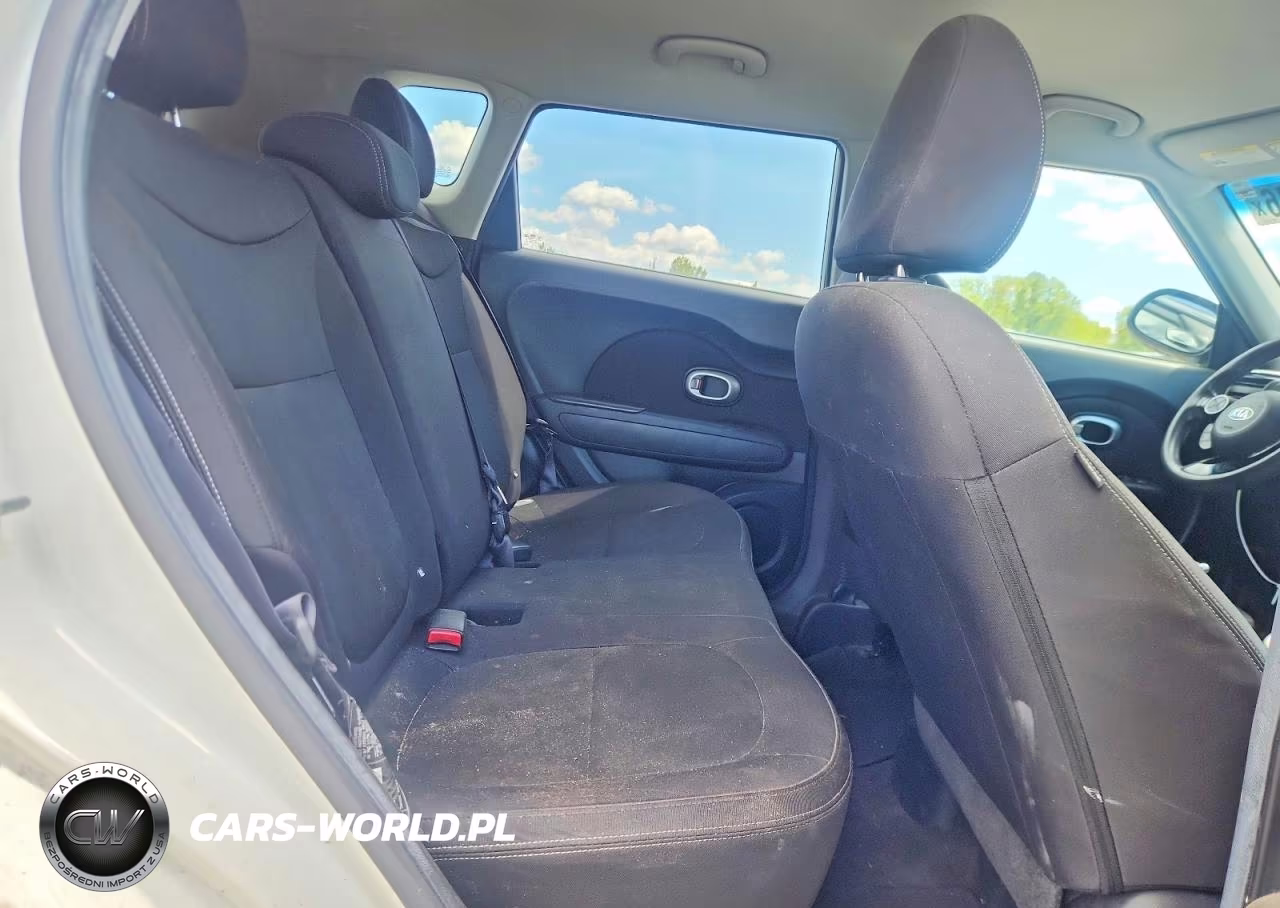 2015 Kia Soul Base VIN:KNDJN2A26F7133718 - 10