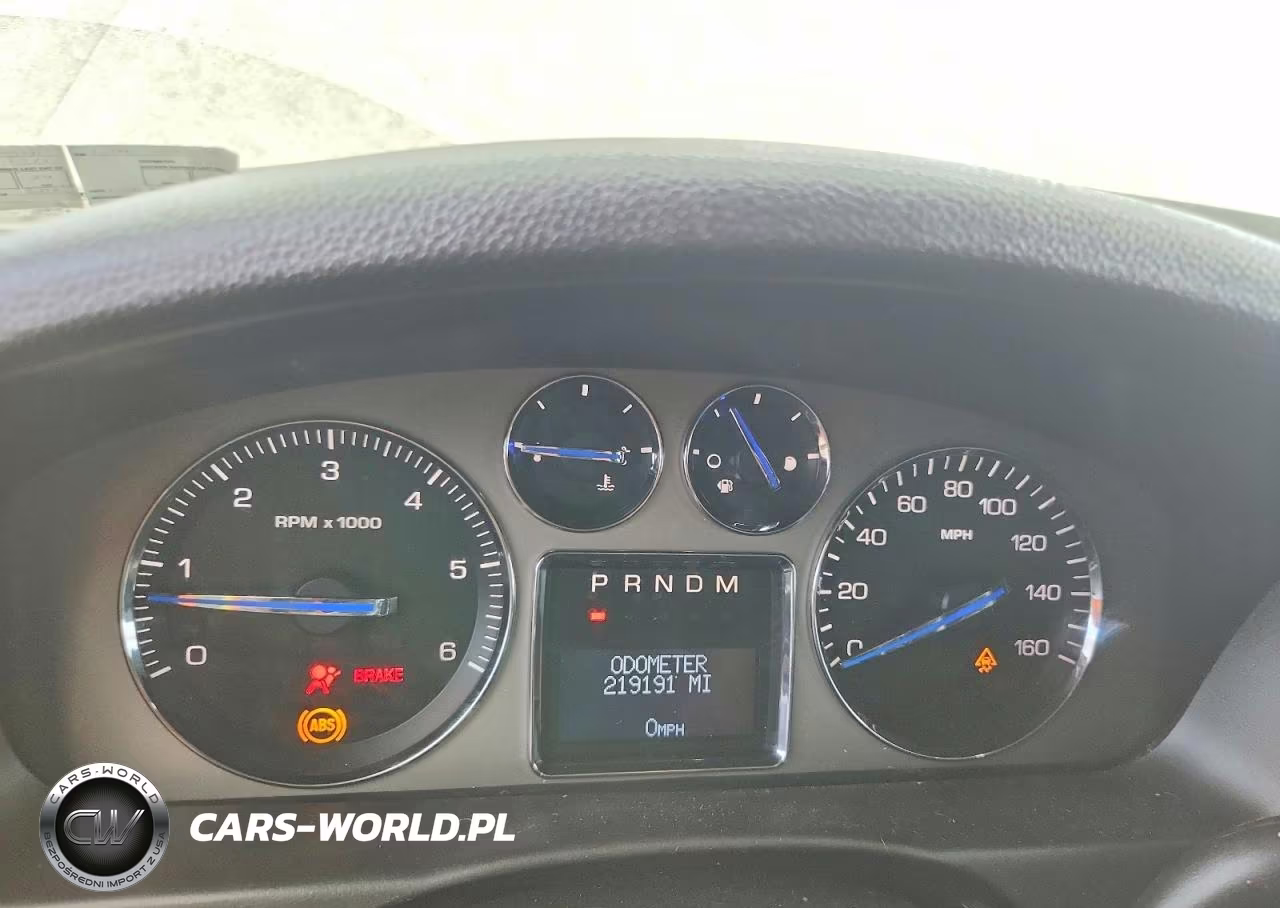 2008 Cadillac Escalade Luxury VIN:1GYFK63808R173141 - 9
