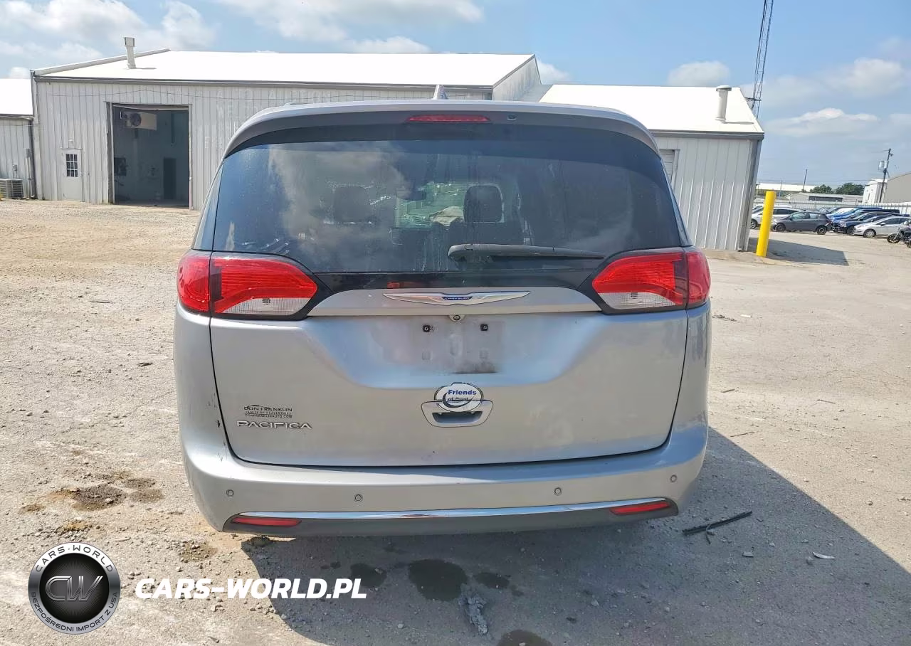 2019 Chrysler Pacifica Touring L VIN:2C4RC1BG4KR523478 - 6