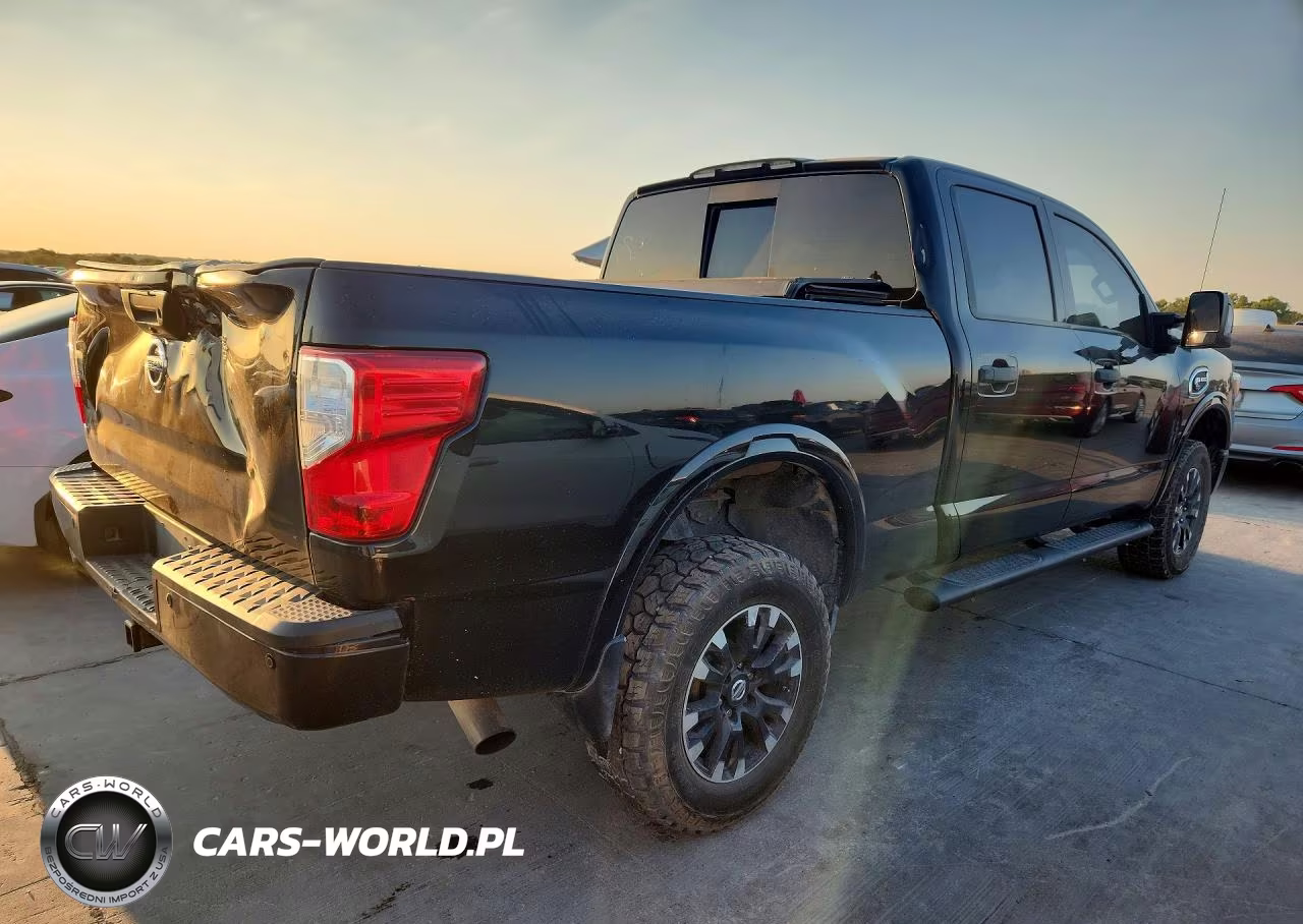 2018 Nissan Titan Xd Pro-4X VIN:1N6BA1F4XJN517457 - 3