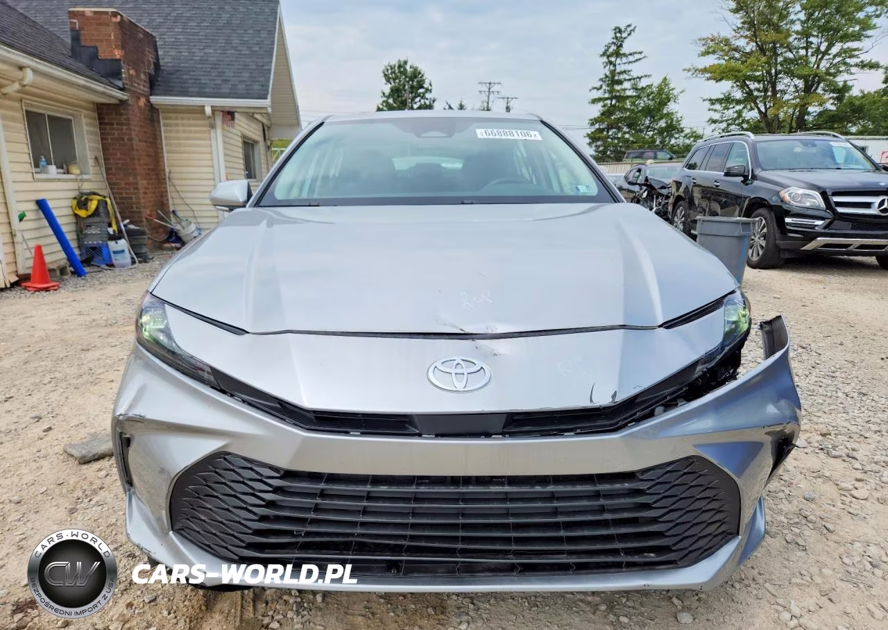 2026 Toyota Camry Le VIN:4T1DAACK7TU738176 - 5