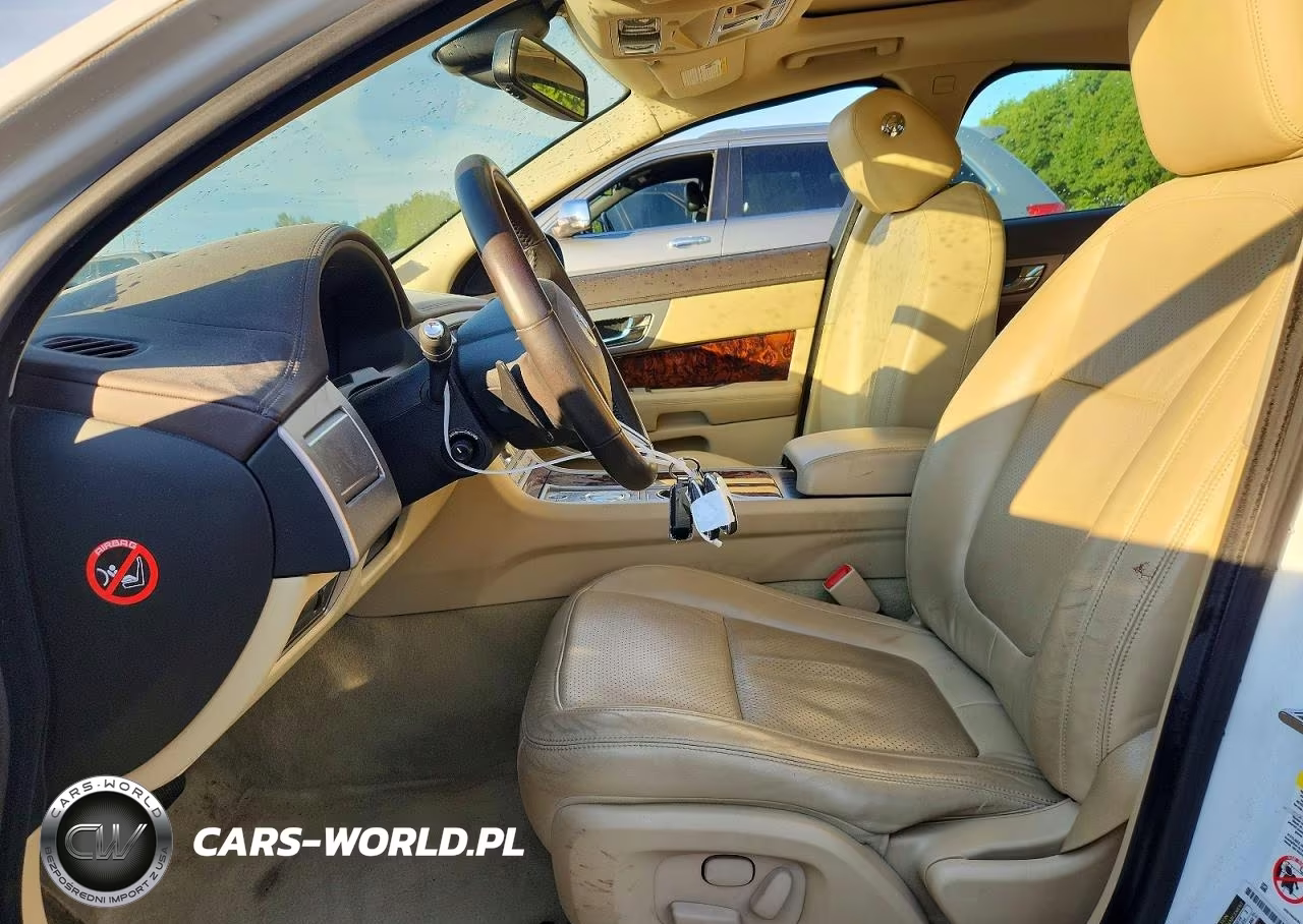 2011 Jaguar Xf Premium VIN:SAJWA0GB0BLS20045 - 7