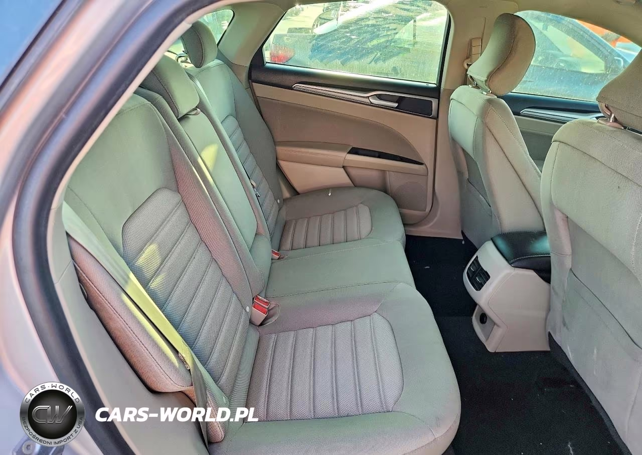 2019 Ford Fusion Se VIN:3FA6P0LU6KR221129 - 10