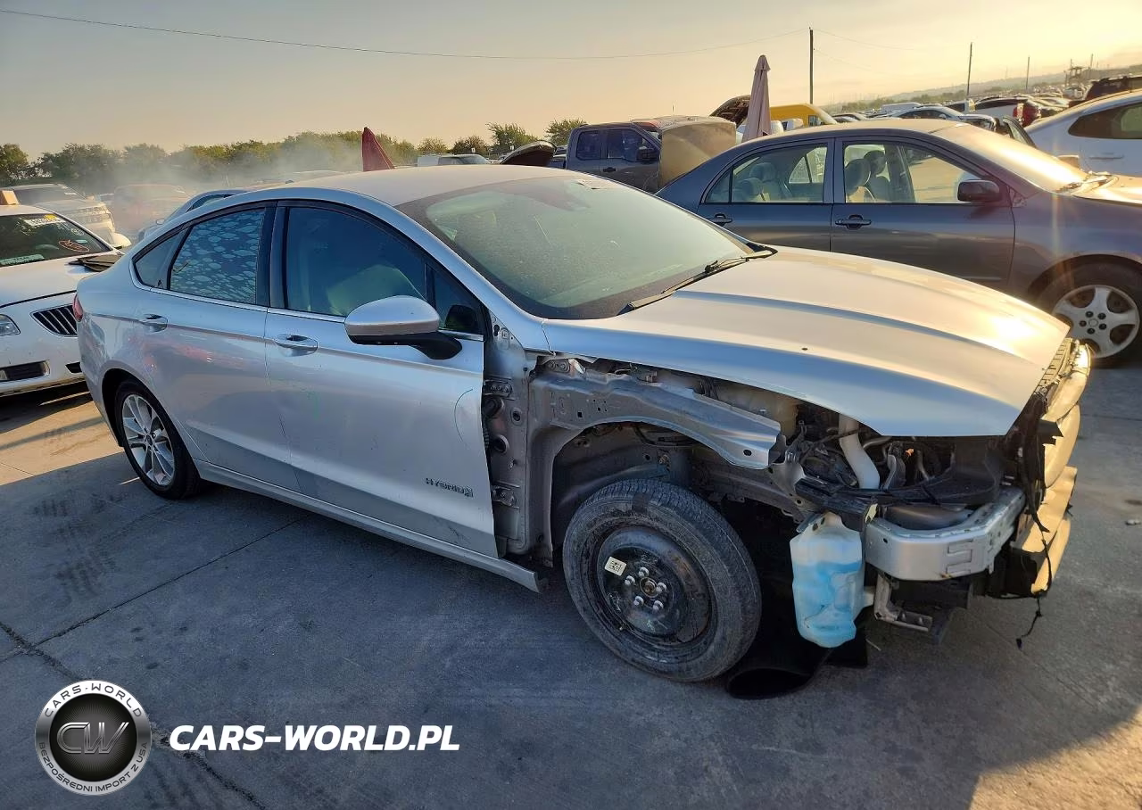 2019 Ford Fusion Se VIN:3FA6P0LU6KR221129 - 4