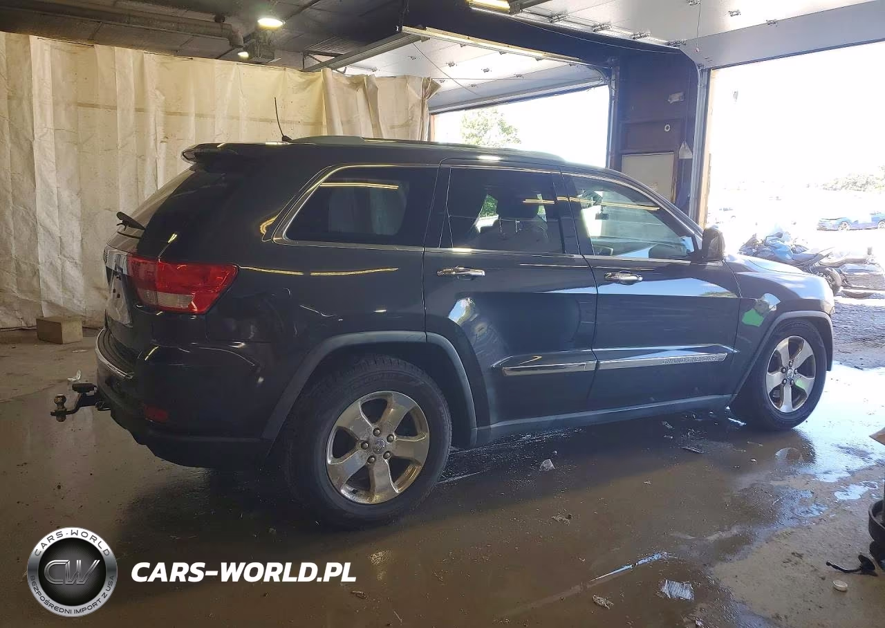 2011 Jeep Grand Cherokee Overland VIN:1J4RR6GT1BC571444 - 3