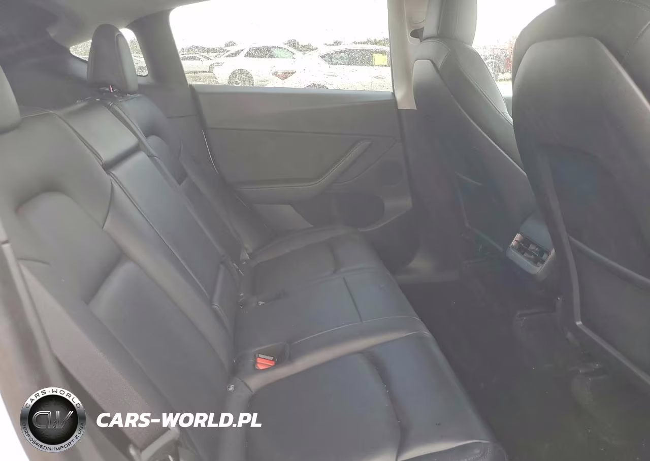 2021 Tesla Model Y VIN:5YJYGDEE7MF131539 - 10