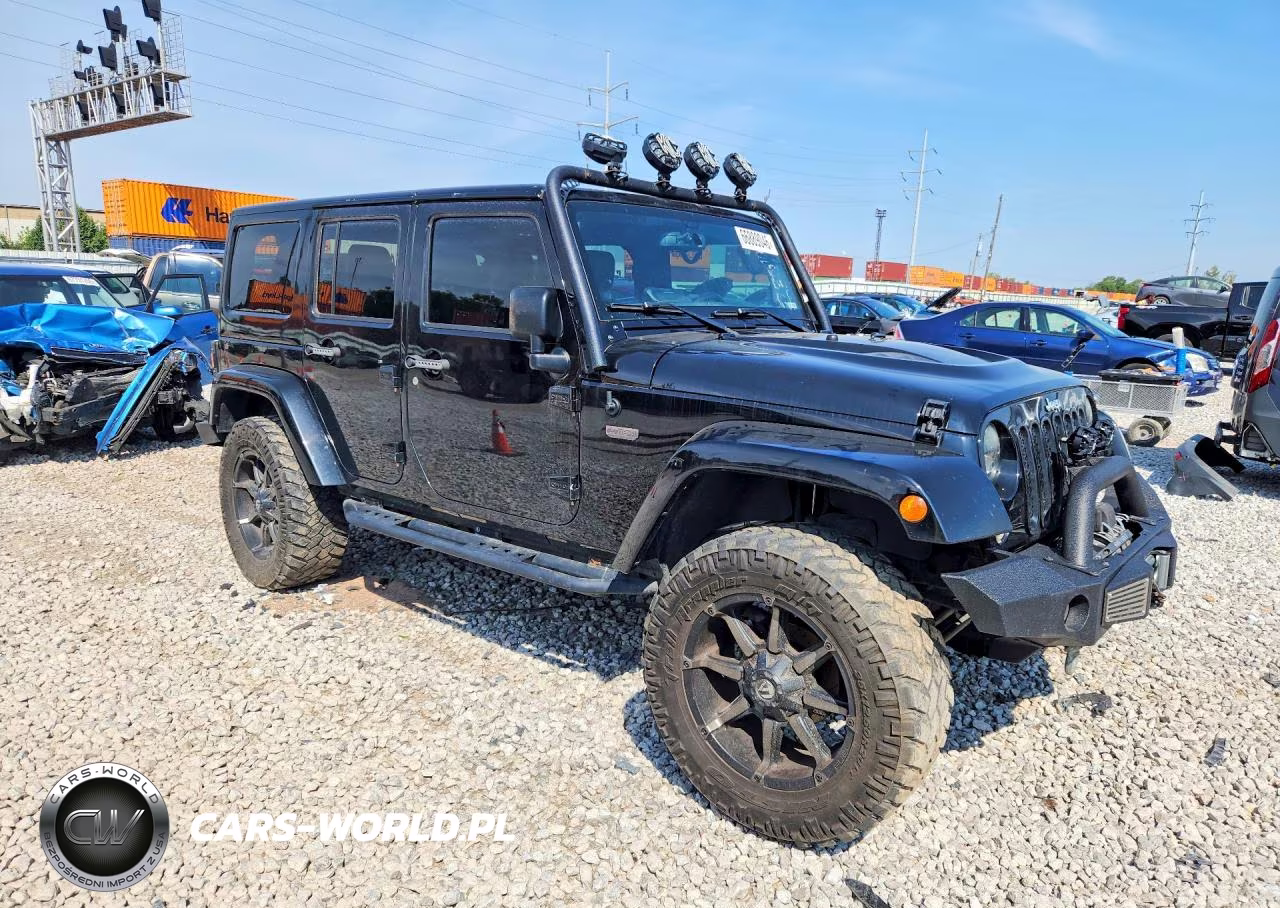 2016 Jeep Wrangler Unlimited Sahara VIN:1C4HJWEG5GL280144 - 4