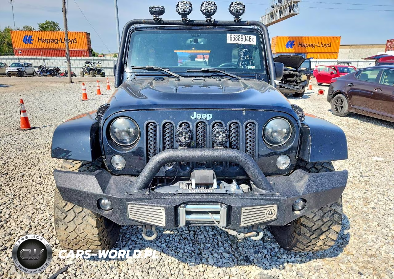 2016 Jeep Wrangler Unlimited Sahara VIN:1C4HJWEG5GL280144 - 5