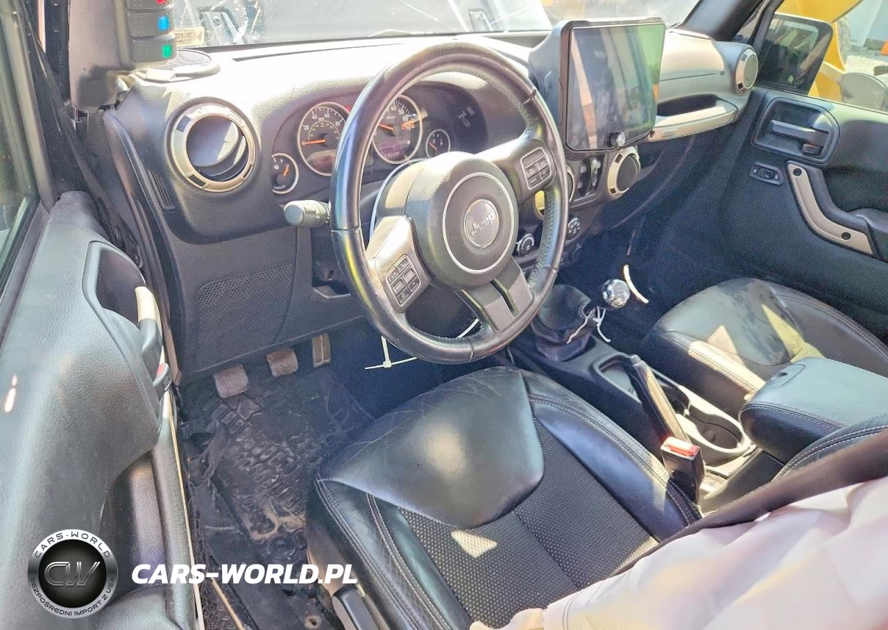 2016 Jeep Wrangler Unlimited Sahara VIN:1C4HJWEG5GL280144 - 8