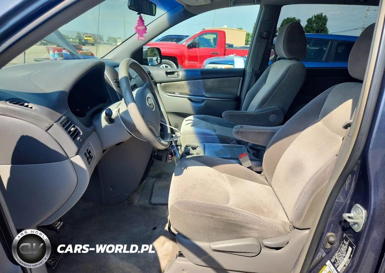 2010 Toyota Sienna Le 8-Passenger VIN:5TDKK4CC4AS321053 - 7