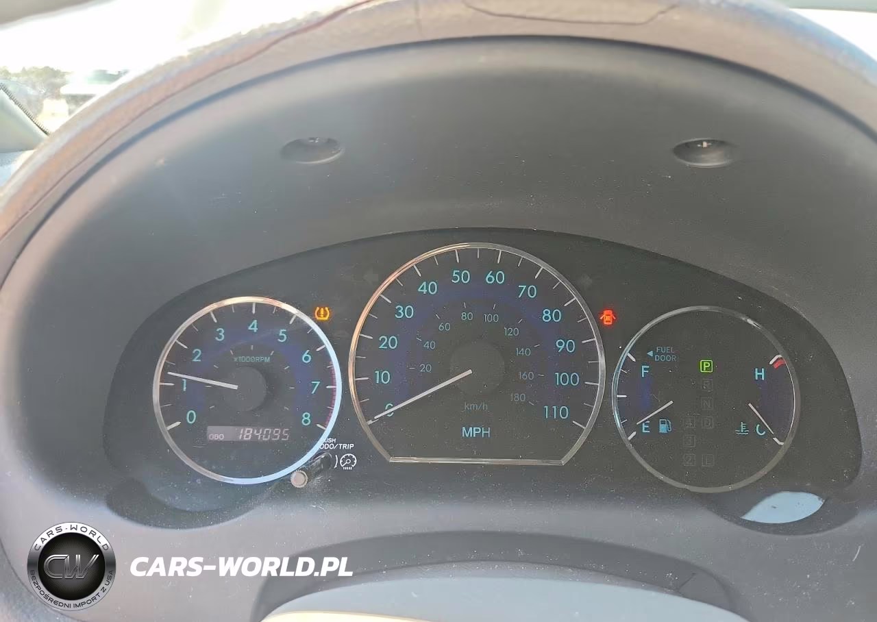 2010 Toyota Sienna Le 8-Passenger VIN:5TDKK4CC4AS321053 - 9